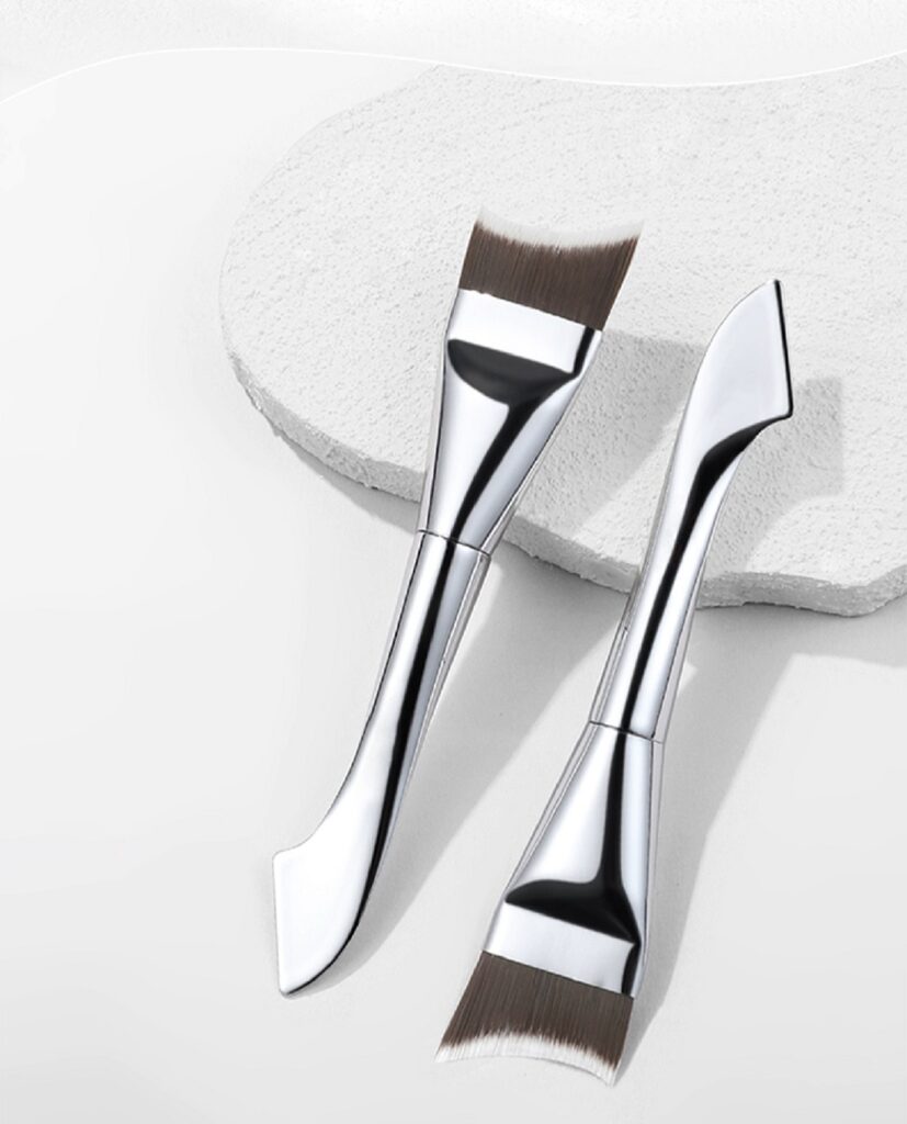 Makeup brush